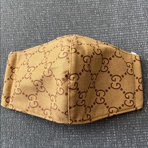 NWOT Face Mask Cover